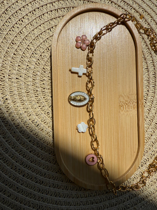 Collier Lucinda